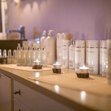 Boutique Eco Sasanka 3* 斯克拉斯卡波伦巴